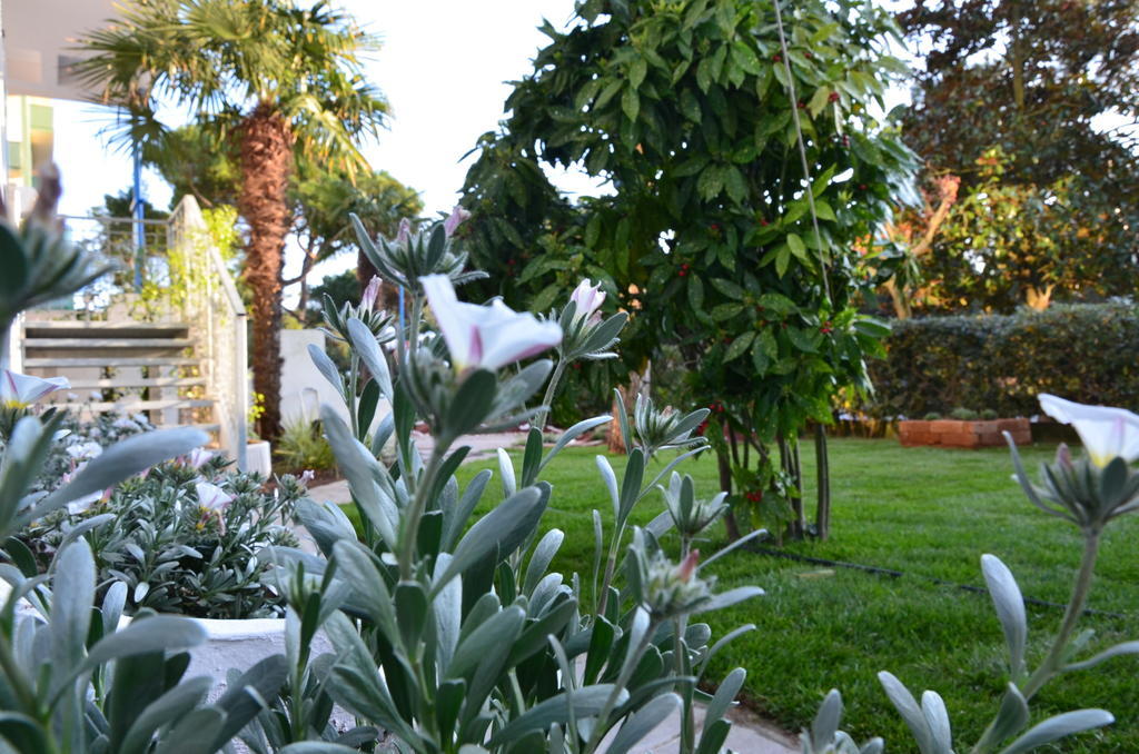 Hotel Mirage Milano Marittima Esterno foto