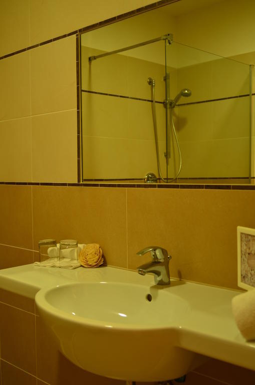 Hotel Mirage Milano Marittima Esterno foto