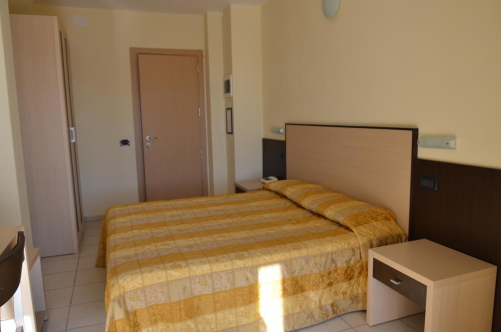 Hotel Mirage Milano Marittima Esterno foto