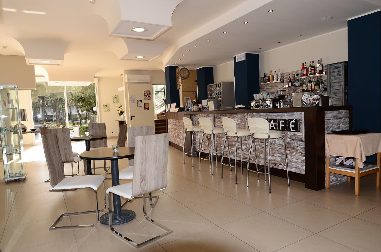 Hotel Mirage Milano Marittima Esterno foto
